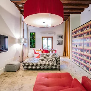 https://la-corte-dei-cuoridoro-1.hotelinveneto.com